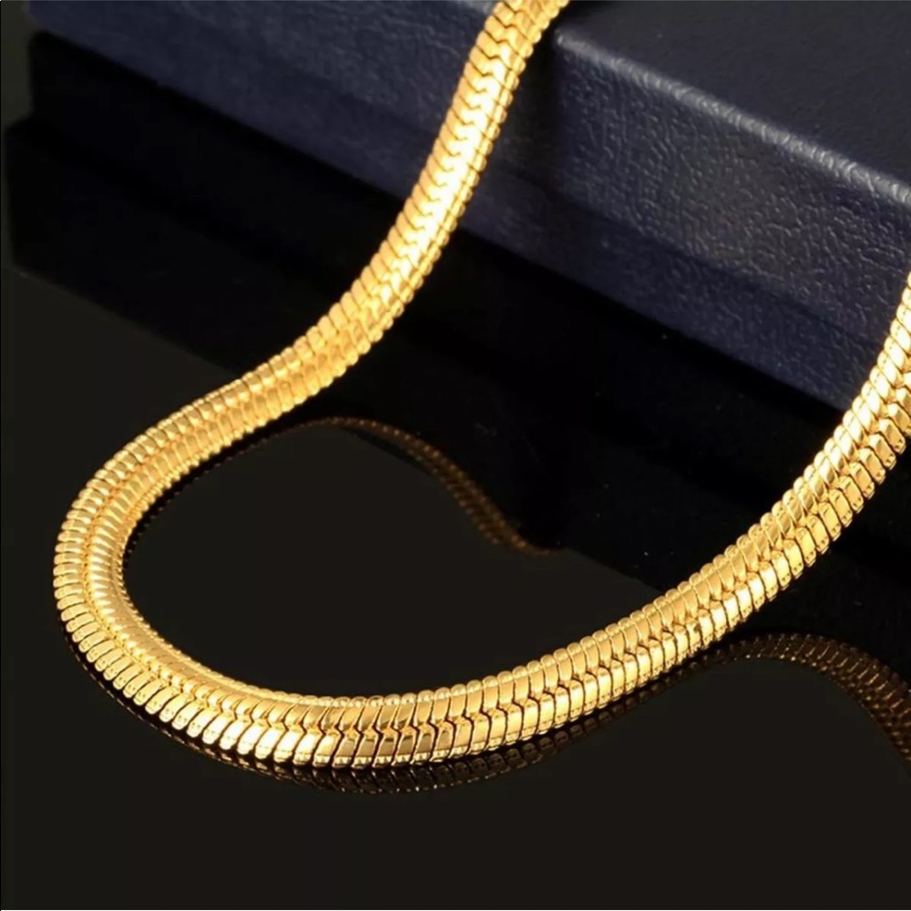 GOLD SNAKE CHAIN NECKLACE 23”